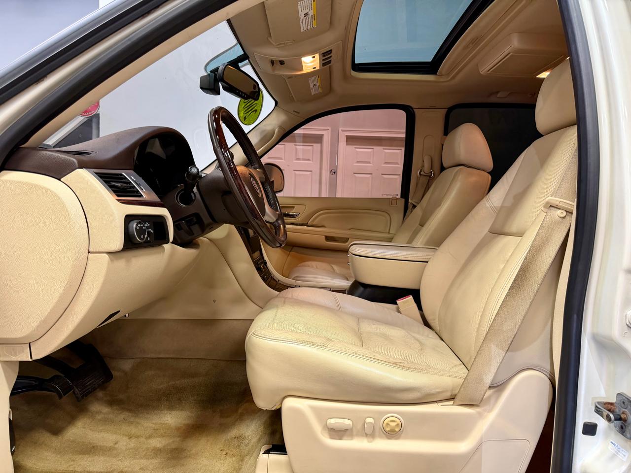 Cadillac Escalade  2008