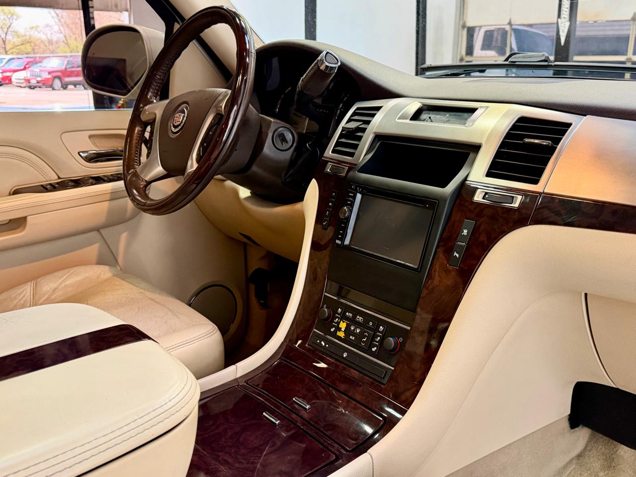 Cadillac Escalade  2008