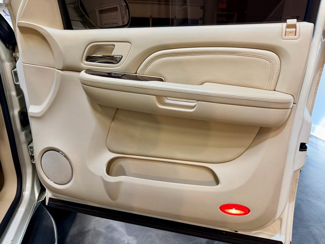 Cadillac Escalade  2008