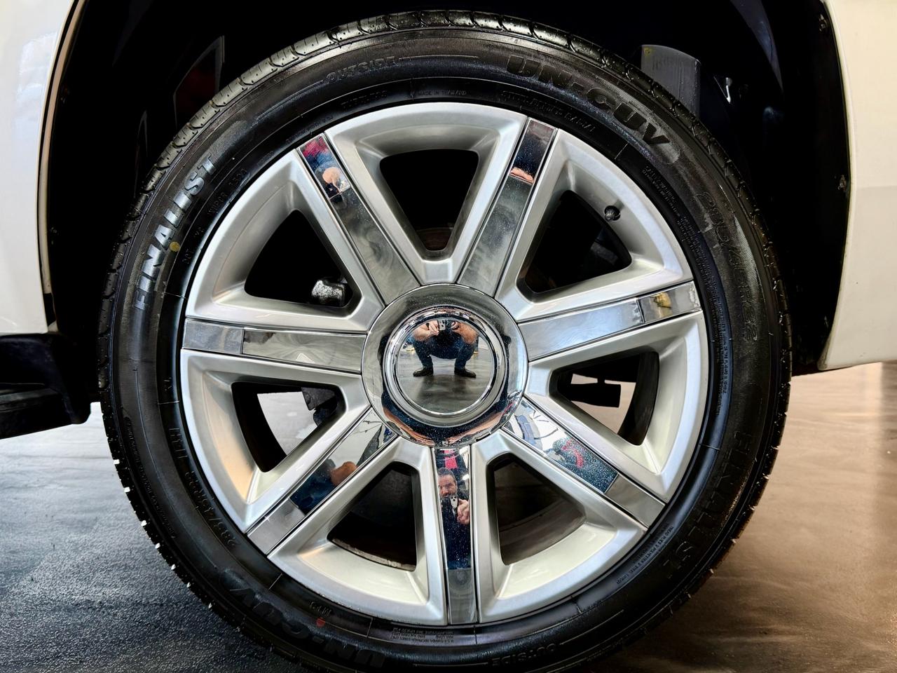 Cadillac Escalade  2008