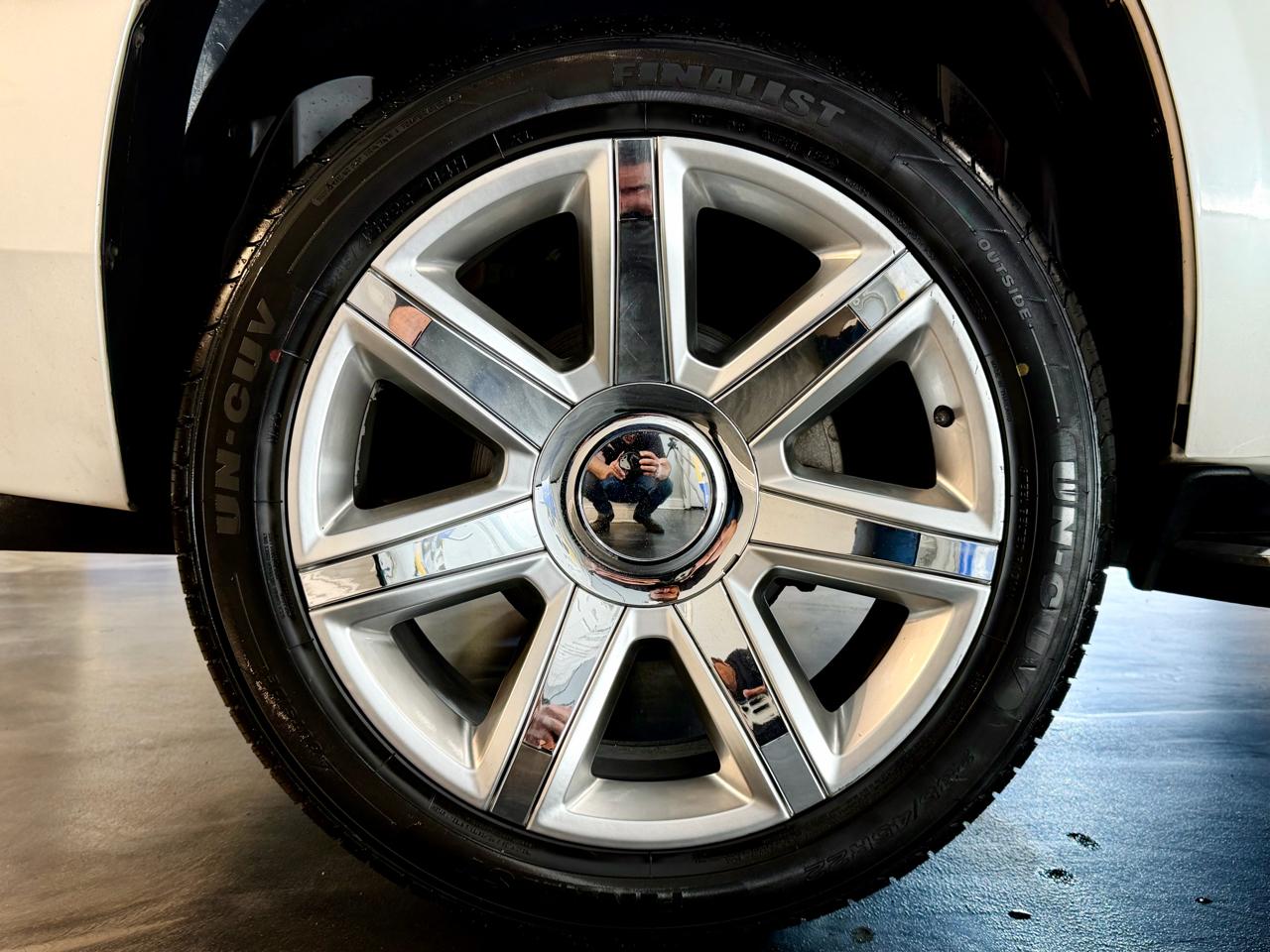 Cadillac Escalade  2008