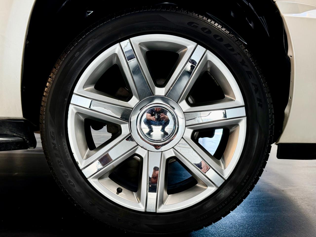 Cadillac Escalade  2008