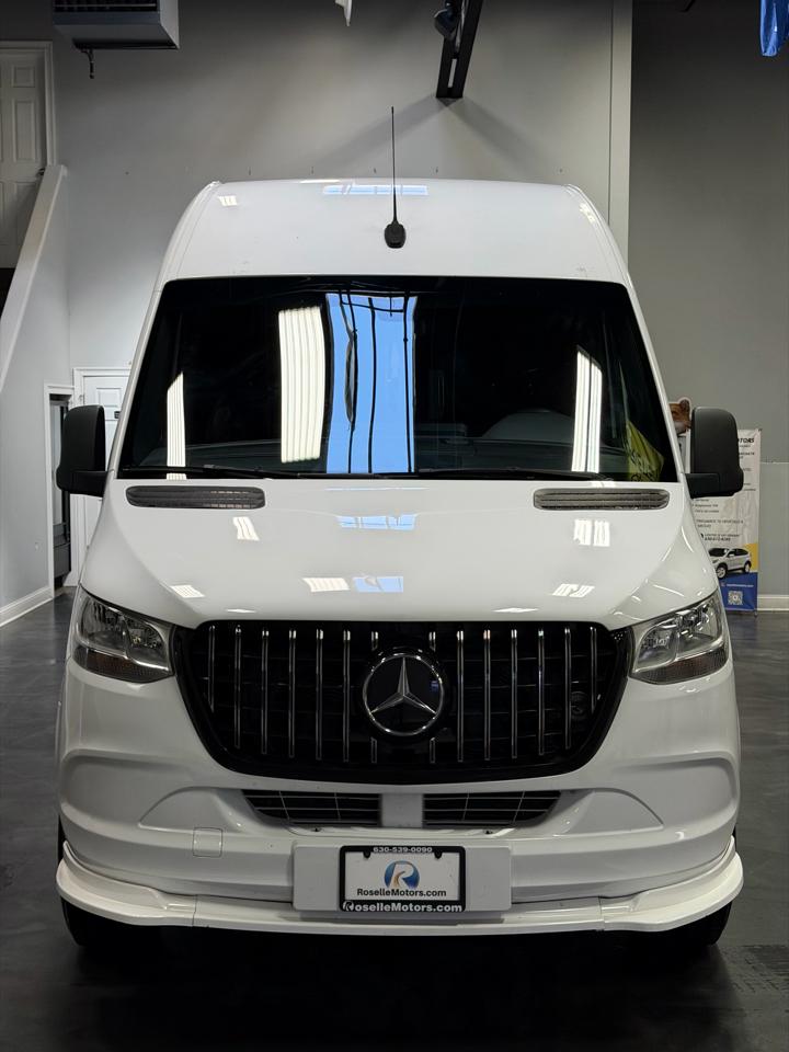 Mercedes-Benz Sprinter Passenger Van 2500 High Roof V6 170" RWD 2019