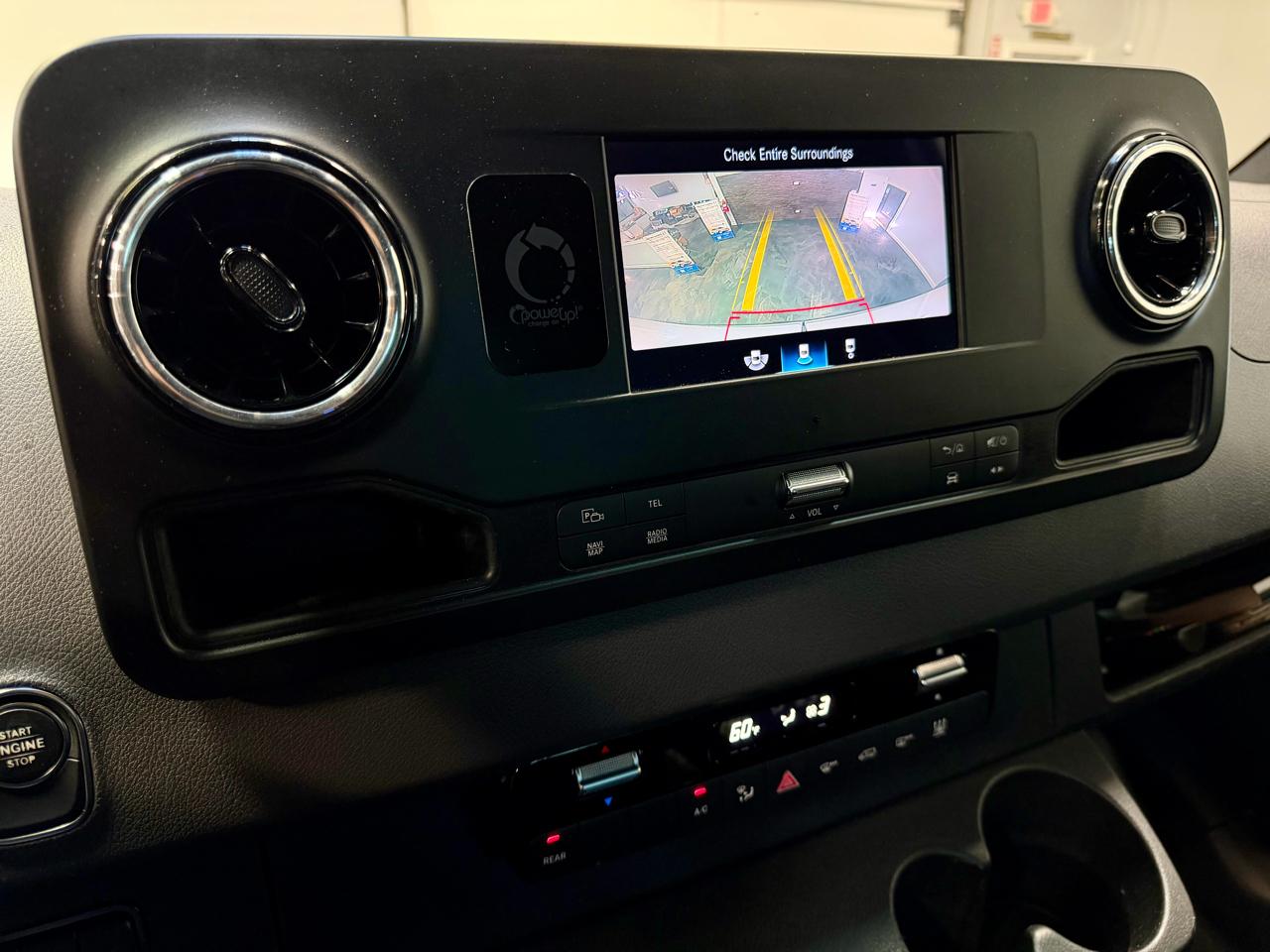 Mercedes-Benz Sprinter Passenger Van 2500 High Roof V6 170" RWD 2019