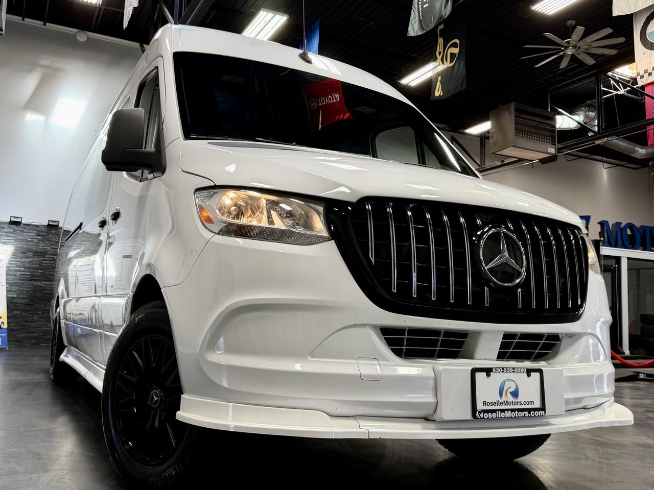 Mercedes-Benz Sprinter Passenger Van 2500 High Roof V6 170" RWD 2019