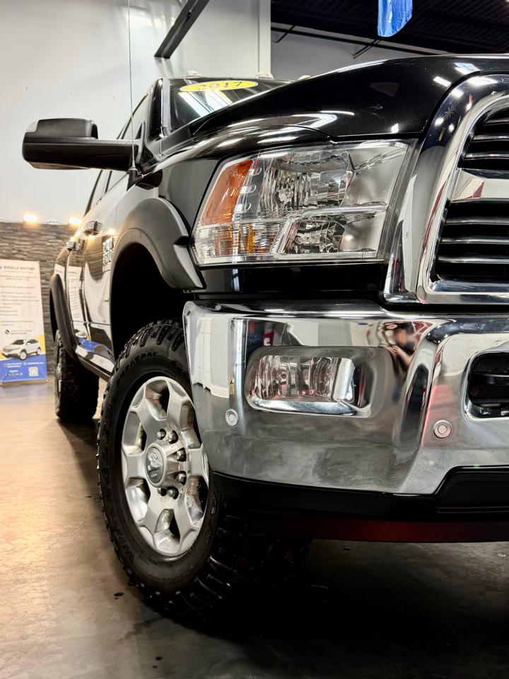 RAM 3500 Big Horn 4x4 Crew Cab 6'4" Box 2017