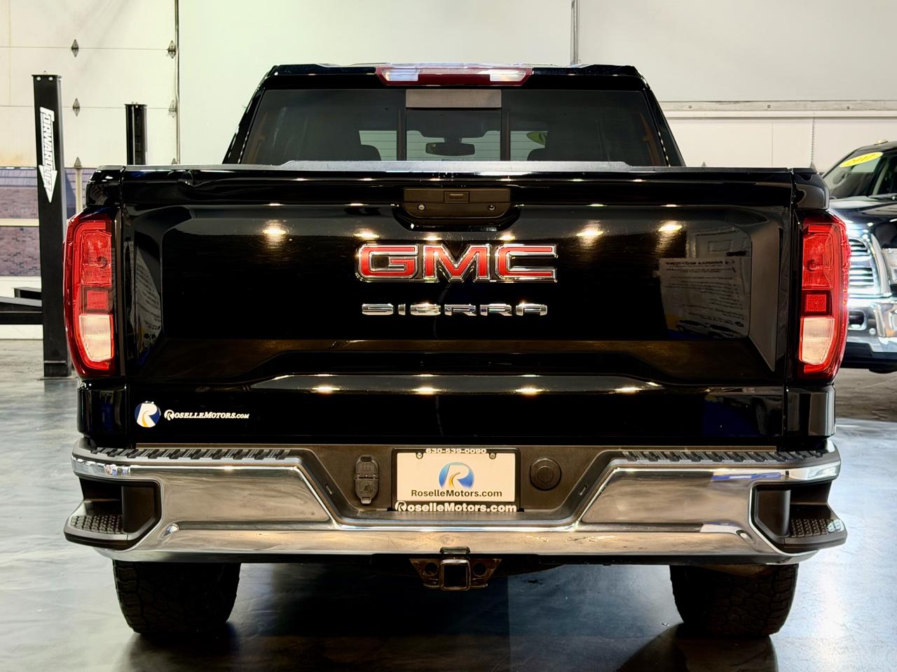 GMC Sierra 1500 4WD Crew Cab 147" SLE 2020