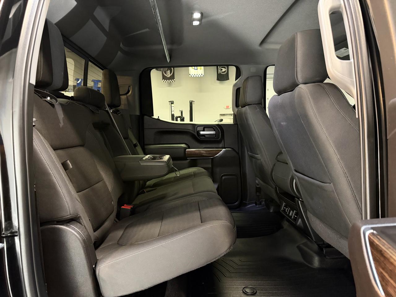 GMC Sierra 1500 4WD Crew Cab 147" SLE 2020
