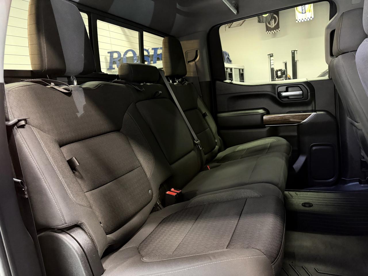 GMC Sierra 1500 4WD Crew Cab 147" SLE 2020