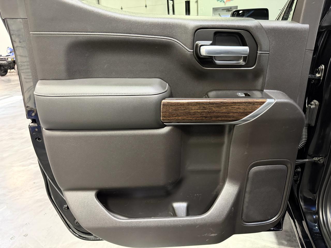 GMC Sierra 1500 4WD Crew Cab 147" SLE 2020