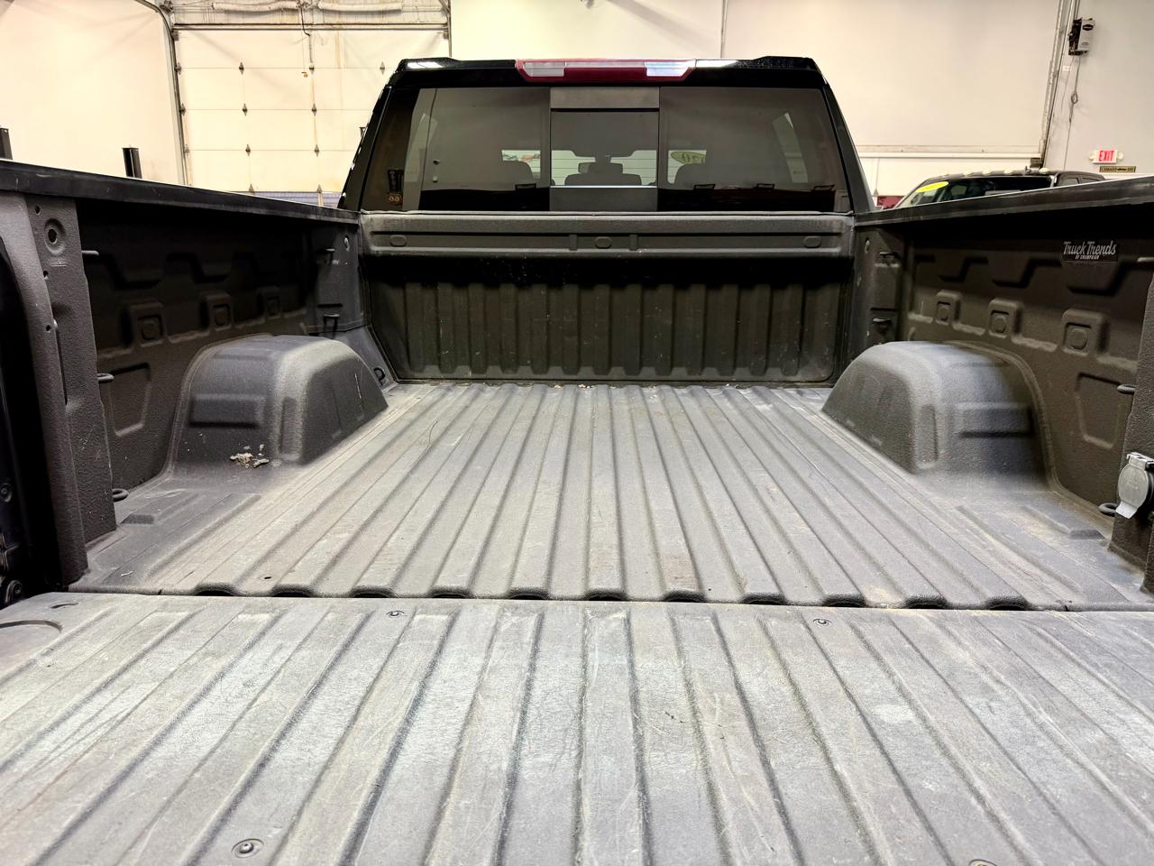 GMC Sierra 1500 4WD Crew Cab 147" SLE 2020