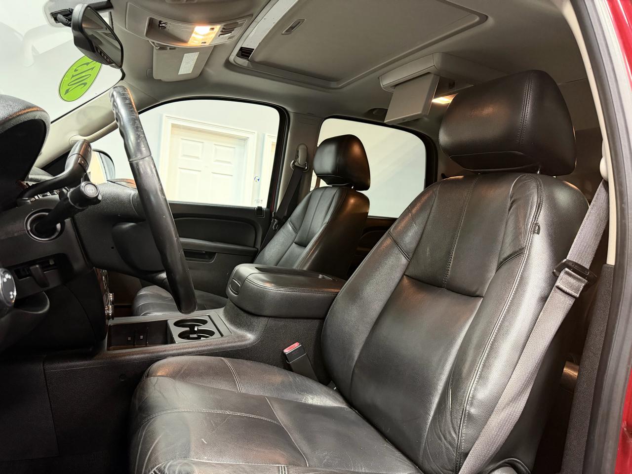 Chevrolet Tahoe 4WD 4dr 1500 LT 2013