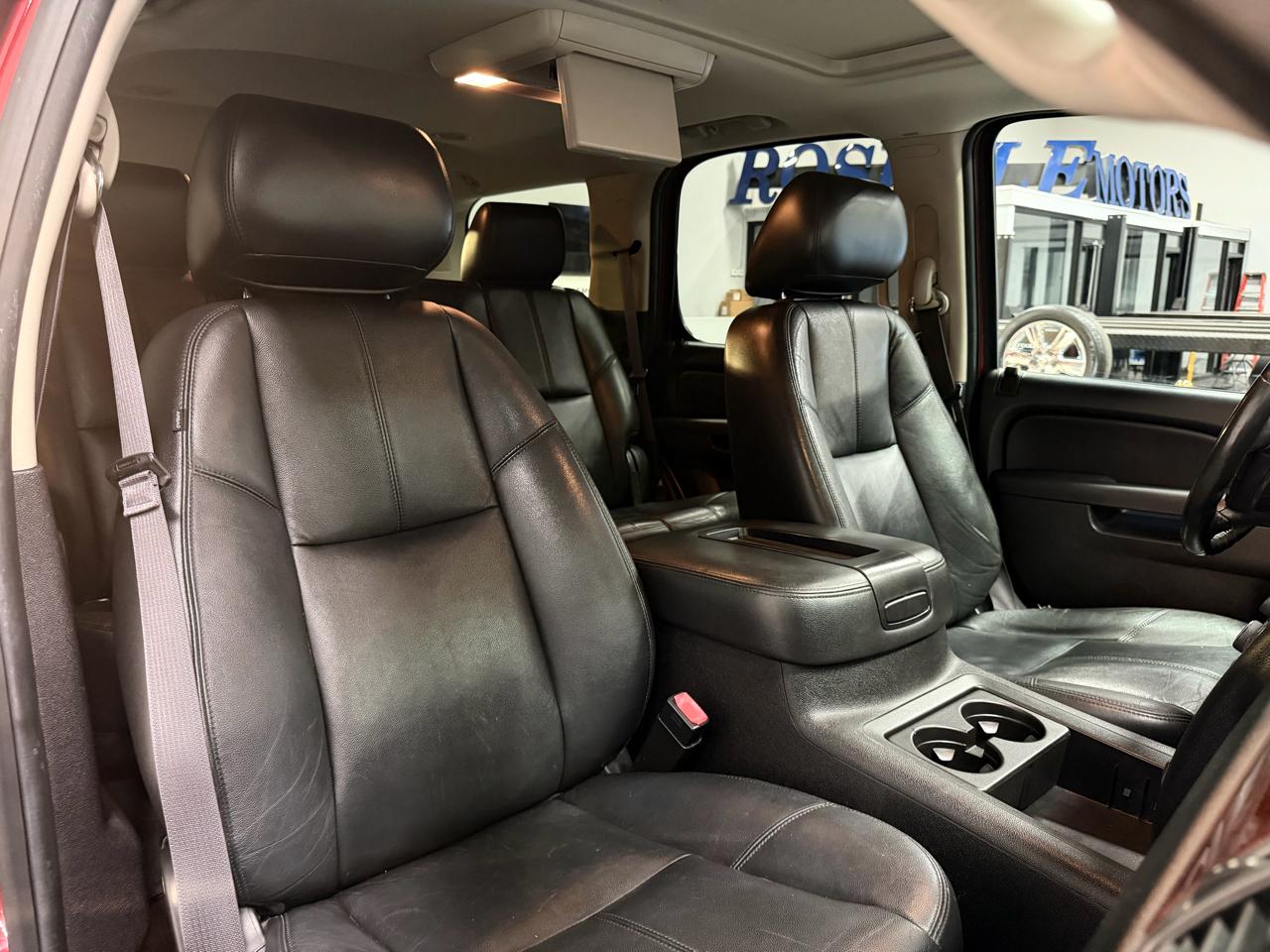 Chevrolet Tahoe 4WD 4dr 1500 LT 2013