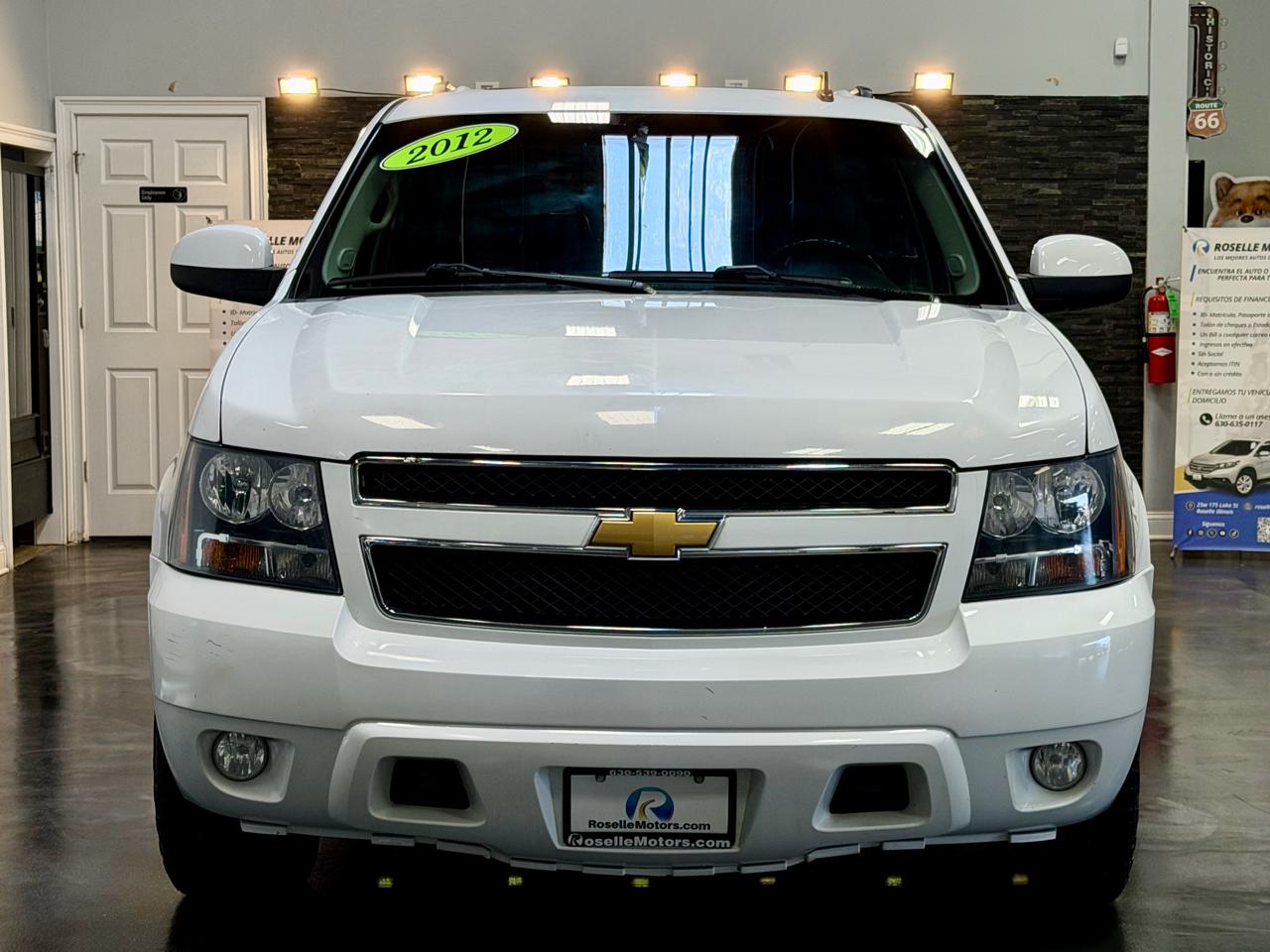 Chevrolet Suburban 4WD 4dr 1500 LT 2012