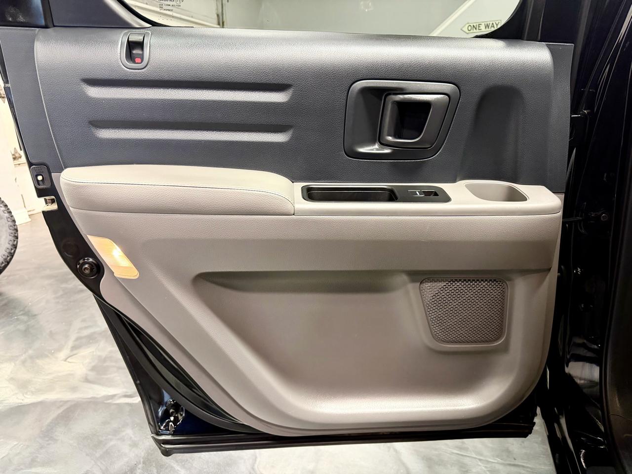 Honda Ridgeline 4WD Crew Cab RTL 2012