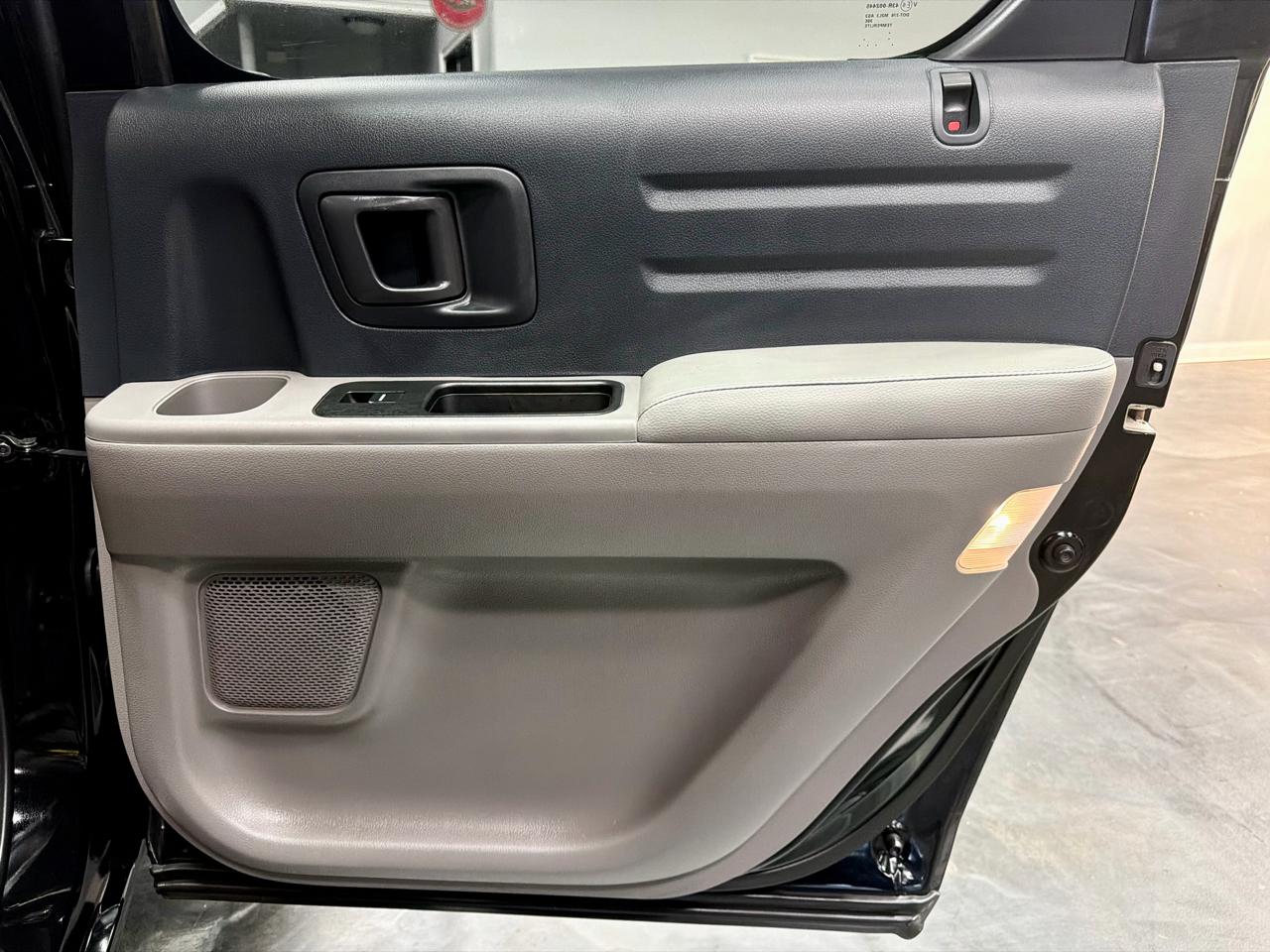 Honda Ridgeline 4WD Crew Cab RTL 2012