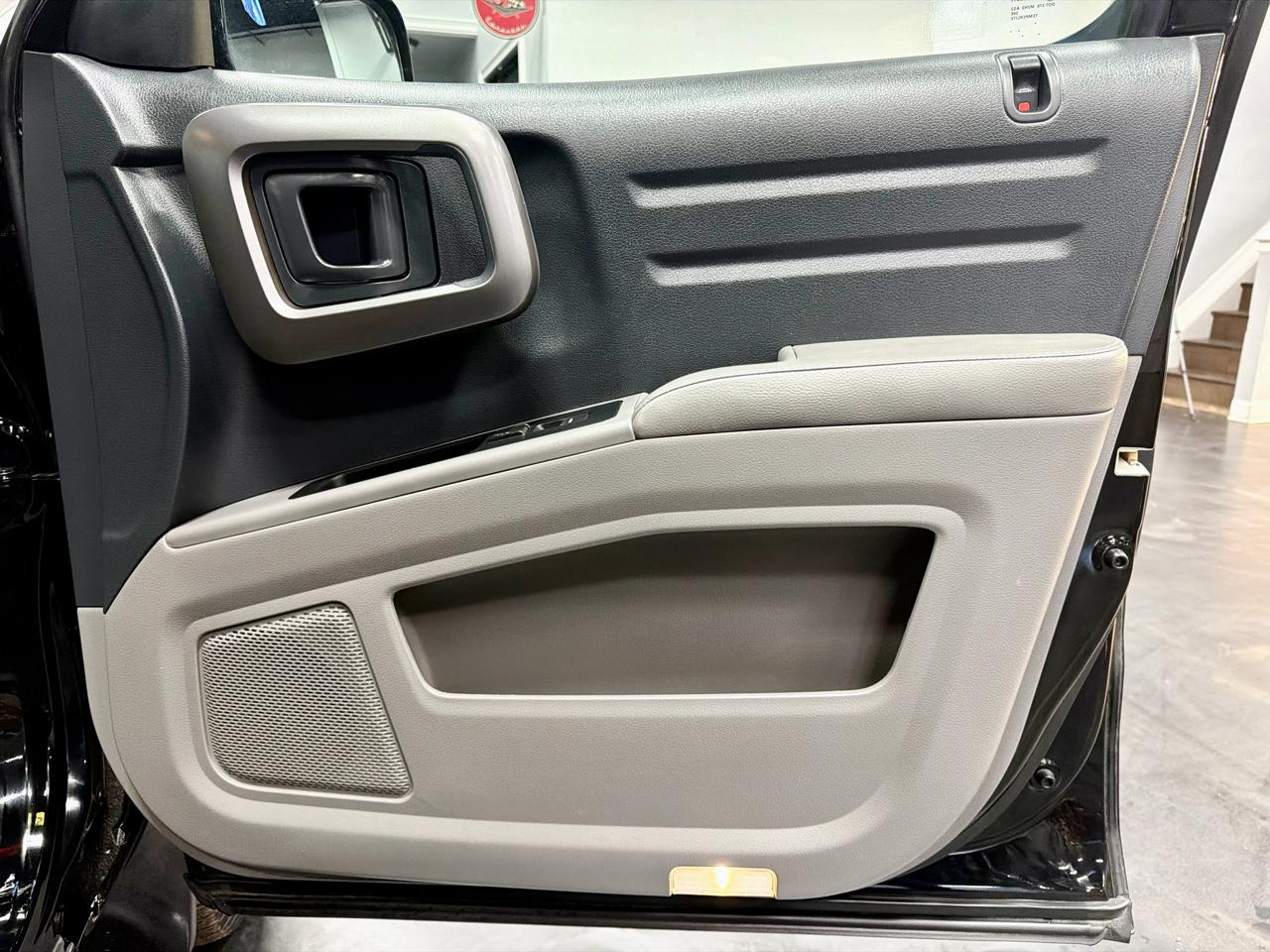 Honda Ridgeline 4WD Crew Cab RTL 2012