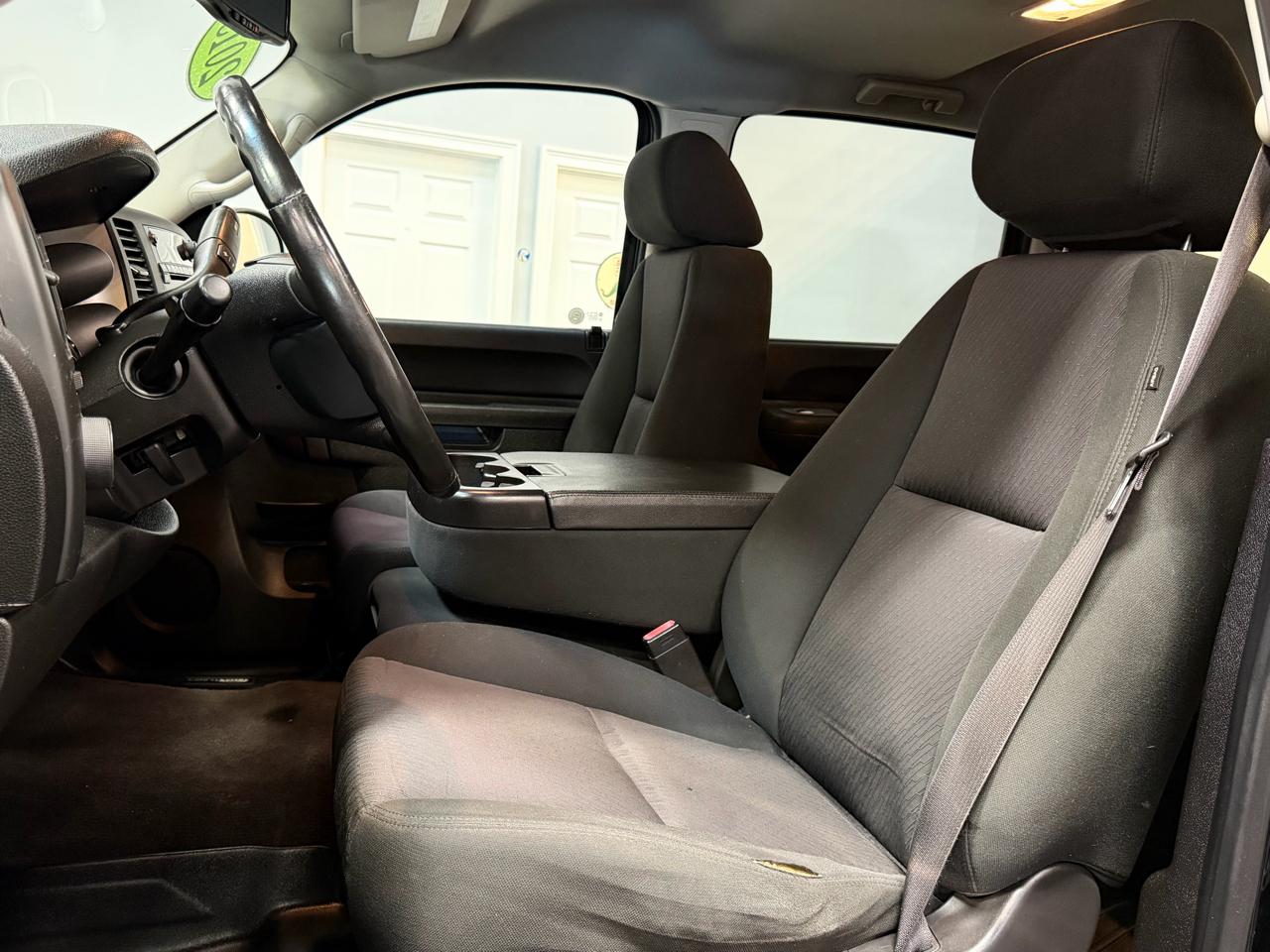Chevrolet Silverado 1500 4WD Crew Cab 143.5" LT 2013