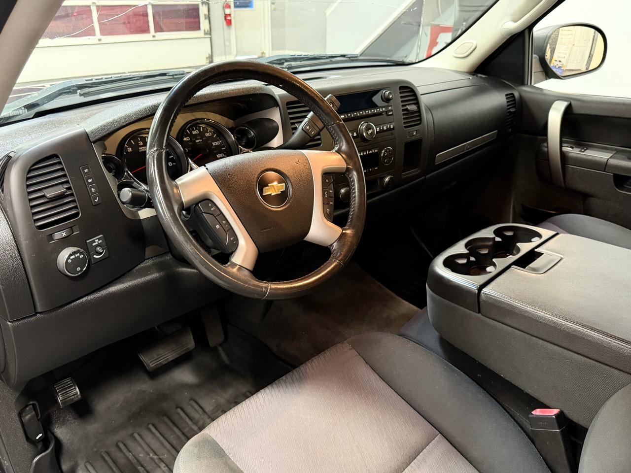 Chevrolet Silverado 1500 4WD Crew Cab 143.5" LT 2013