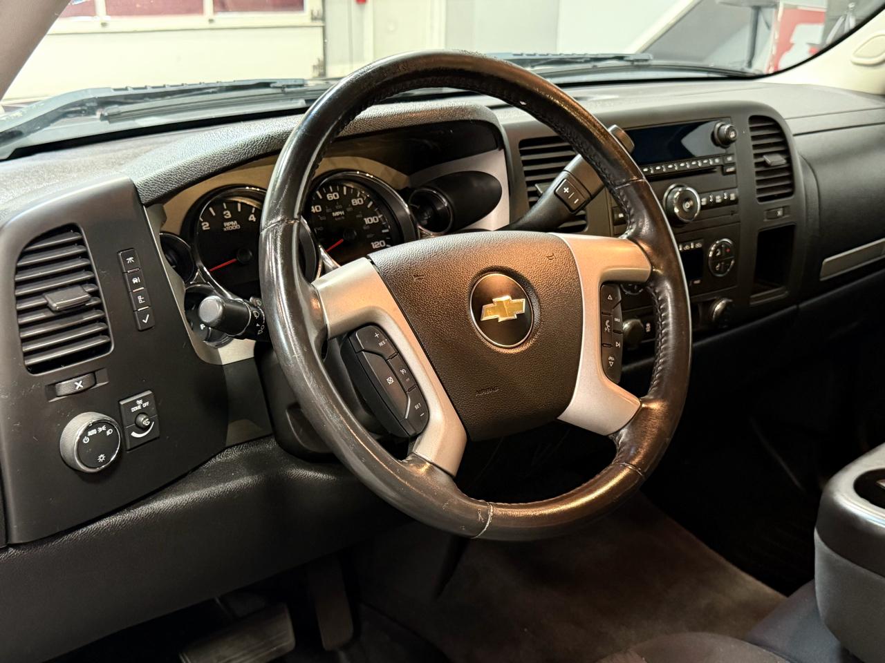 Chevrolet Silverado 1500 4WD Crew Cab 143.5" LT 2013