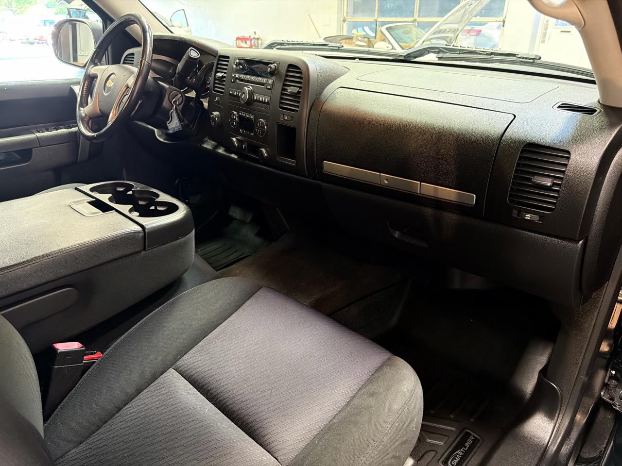 Chevrolet Silverado 1500 4WD Crew Cab 143.5" LT 2013