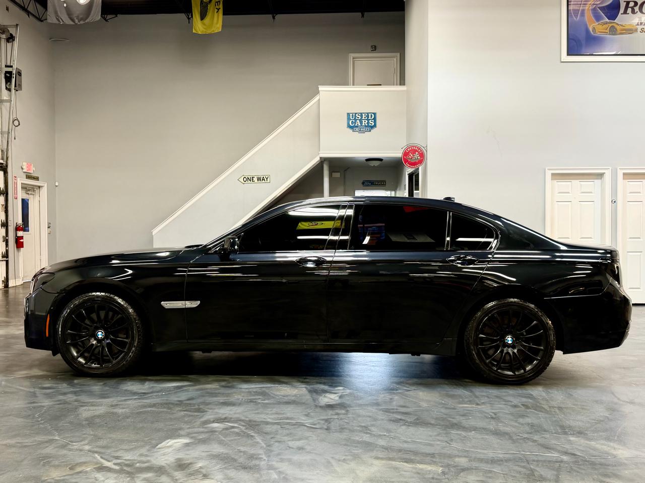 BMW 7 Series 4dr Sdn 750Li xDrive AWD 2012