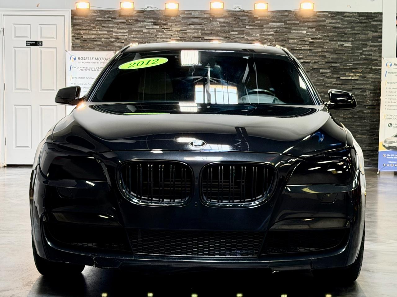 BMW 7 Series 4dr Sdn 750Li xDrive AWD 2012