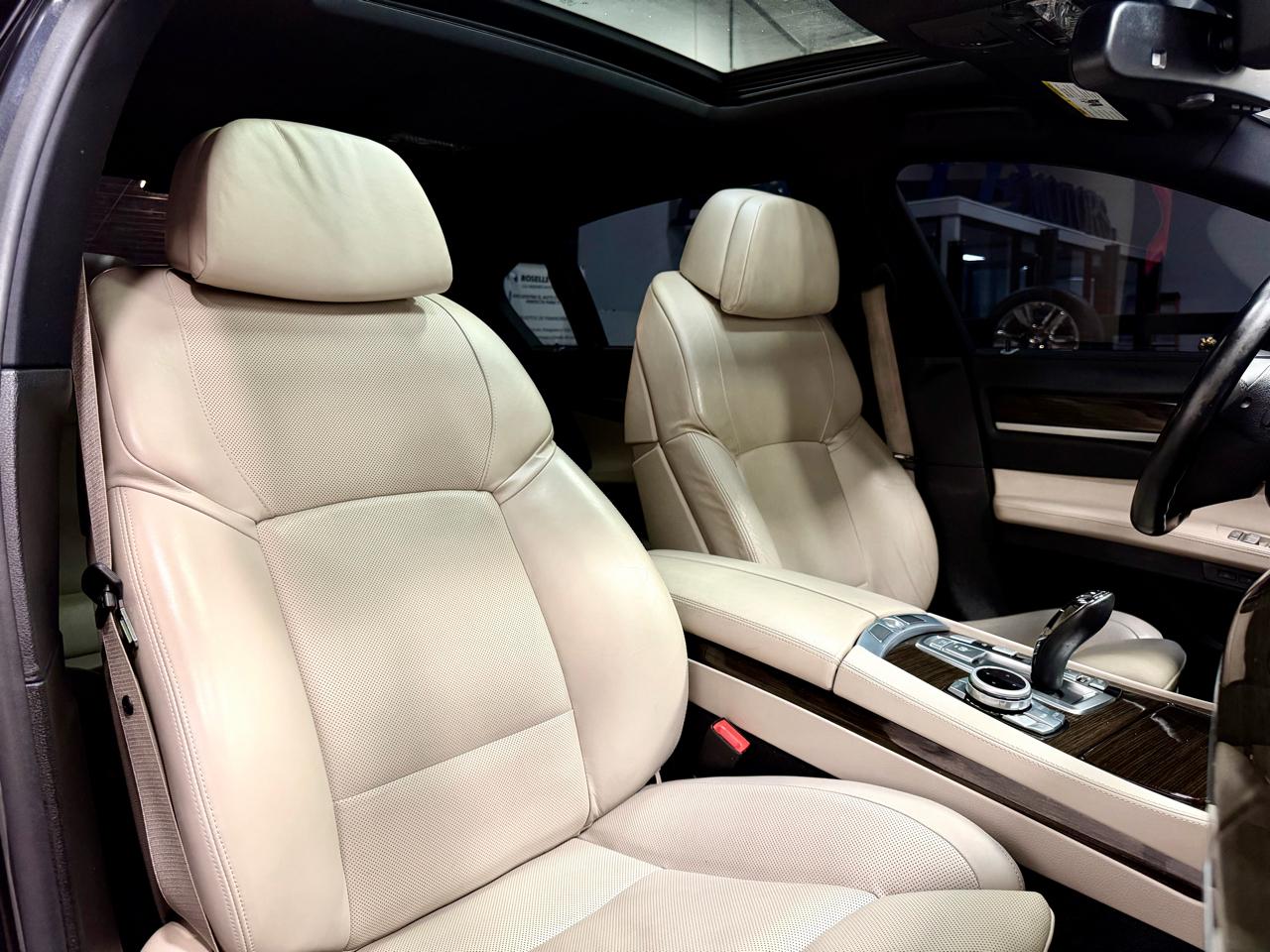 BMW 7 Series 4dr Sdn 750Li xDrive AWD 2012