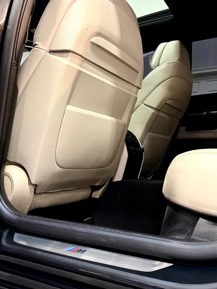 BMW 7 Series 4dr Sdn 750Li xDrive AWD 2012