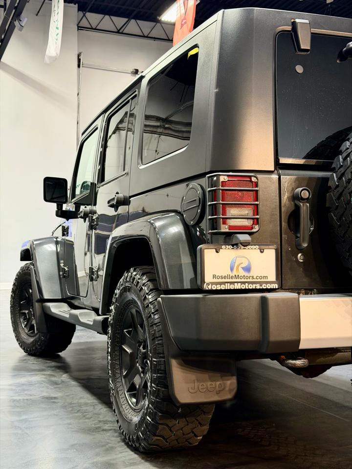 Jeep Wrangler Unlimited 4WD 4dr Sahara 2010