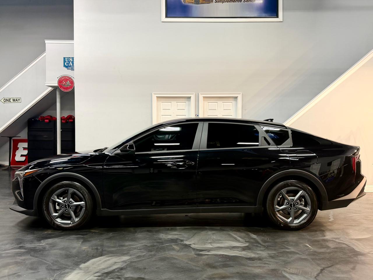2025 Kia K4 LXS AT's photo