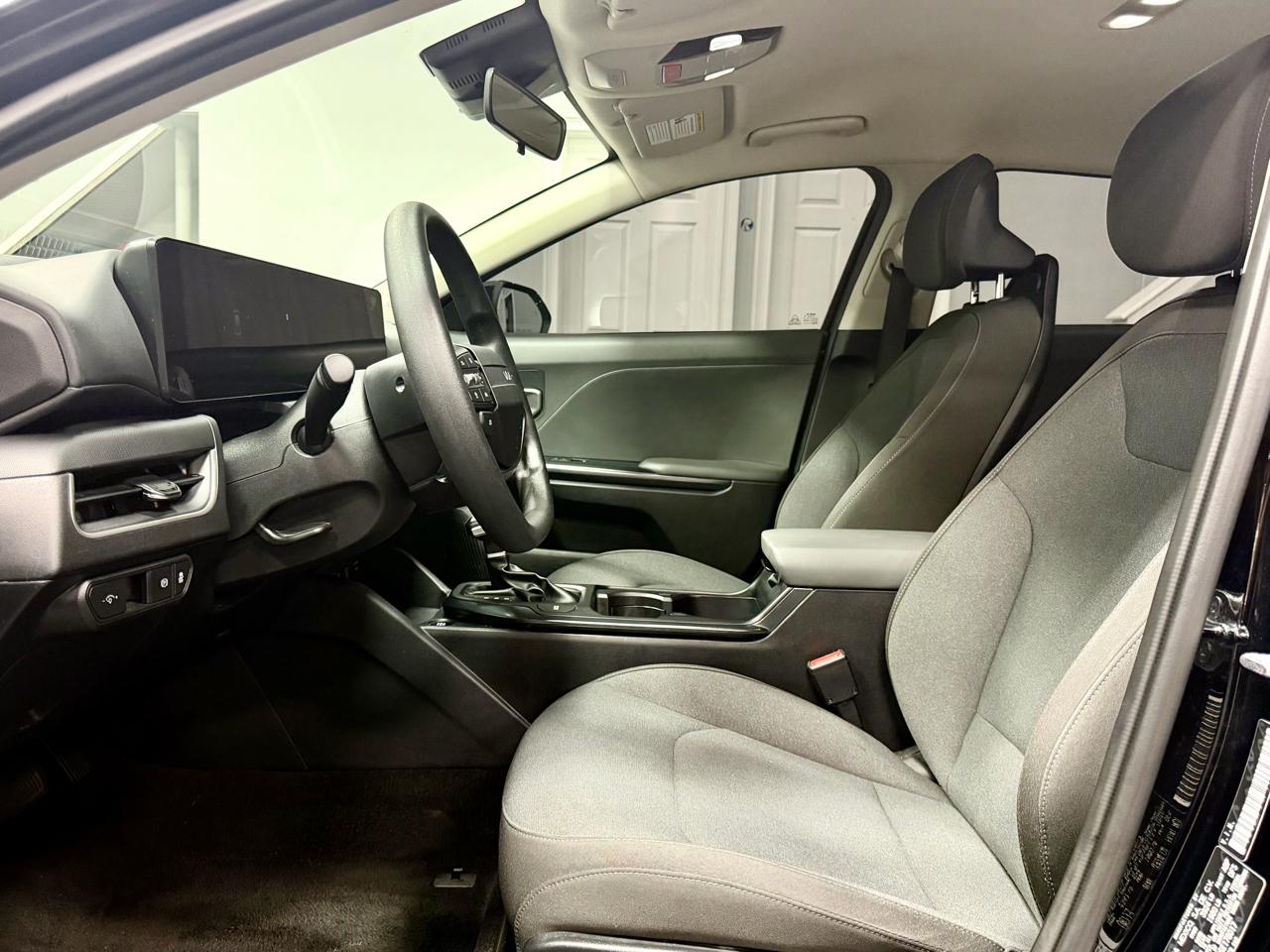 Kia K4 LXS FWD 2025