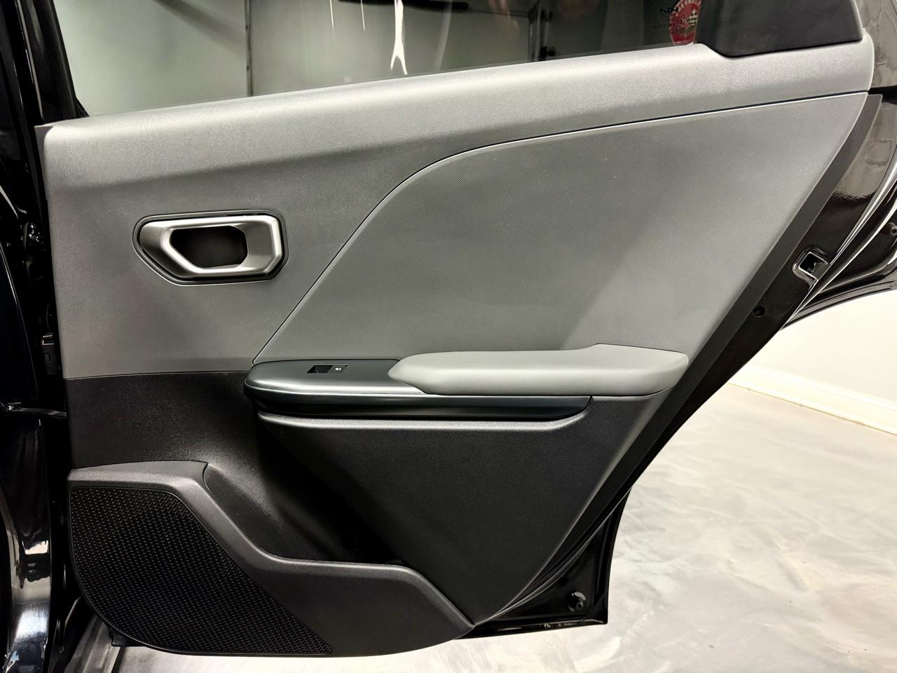 Kia K4 LXS FWD 2025