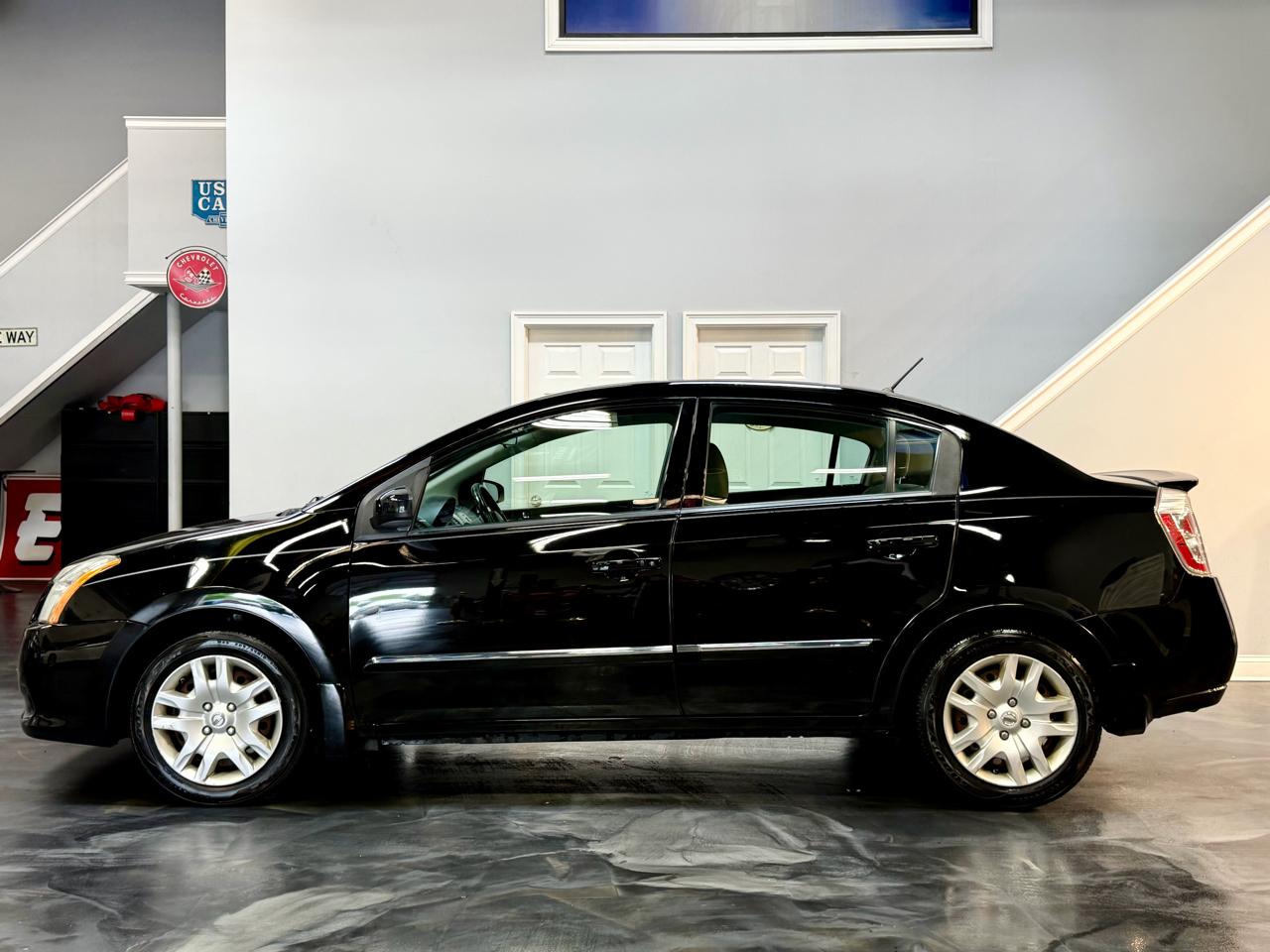 Nissan Sentra 4dr Sdn I4 CVT 2.0 S 2012