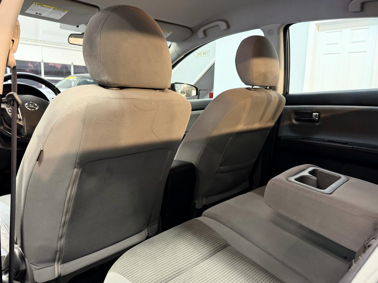 Nissan Sentra 4dr Sdn I4 CVT 2.0 S 2012
