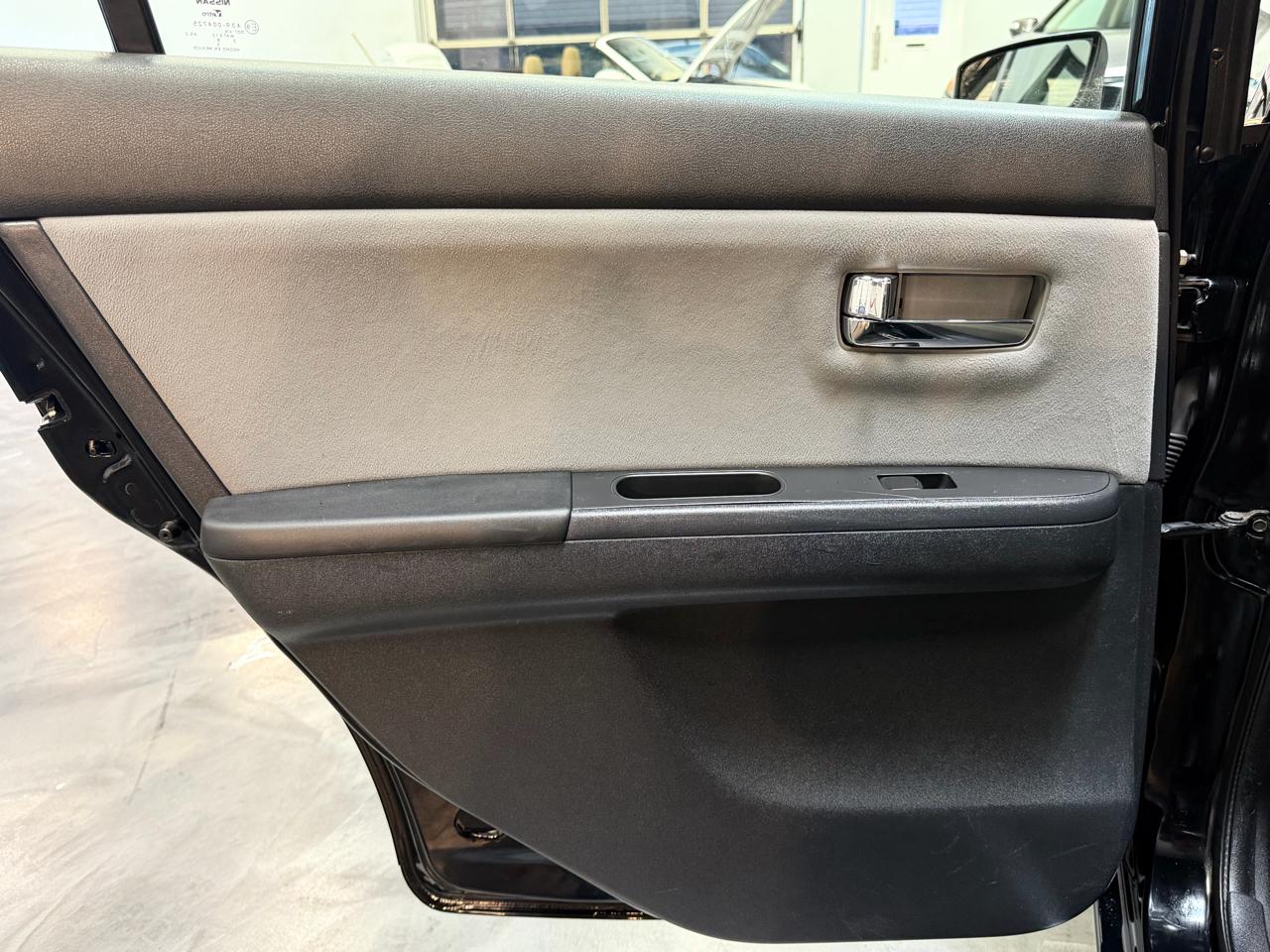 Nissan Sentra 4dr Sdn I4 CVT 2.0 S 2012