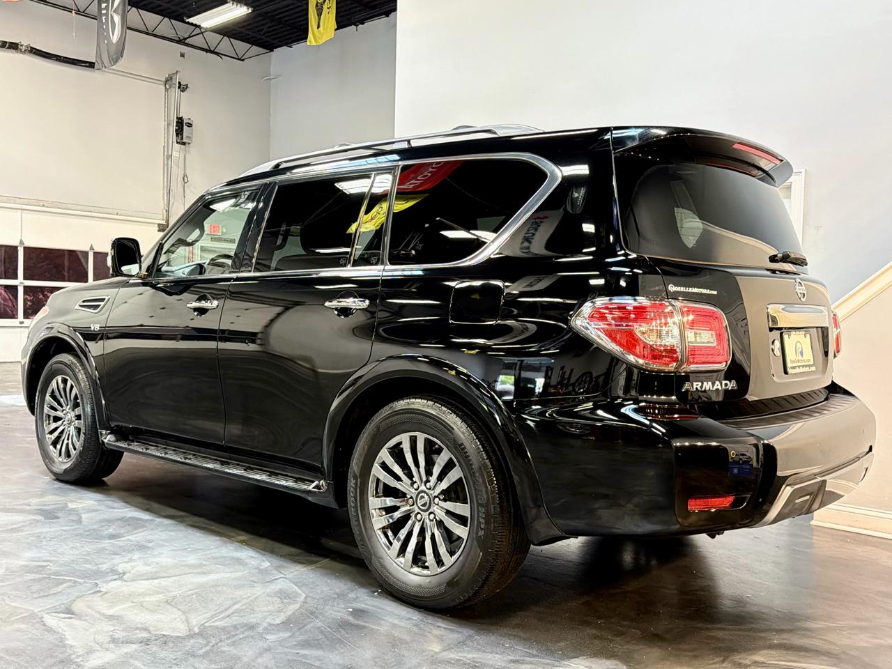 Nissan Armada 4x4 Platinum 2019