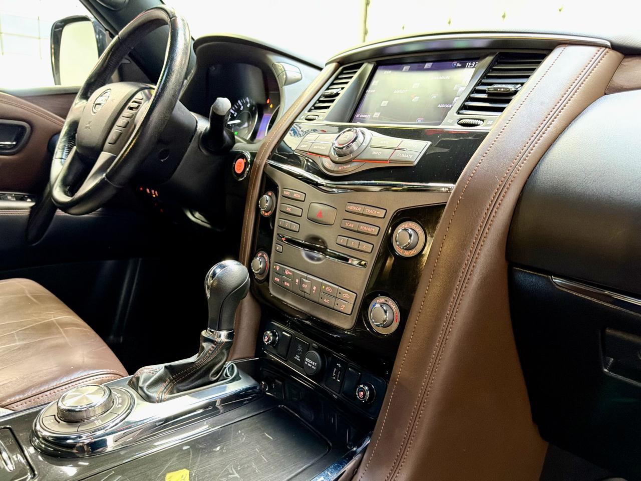 Nissan Armada 4x4 Platinum 2019