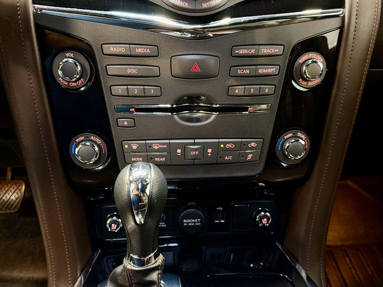 Nissan Armada 4x4 Platinum 2019