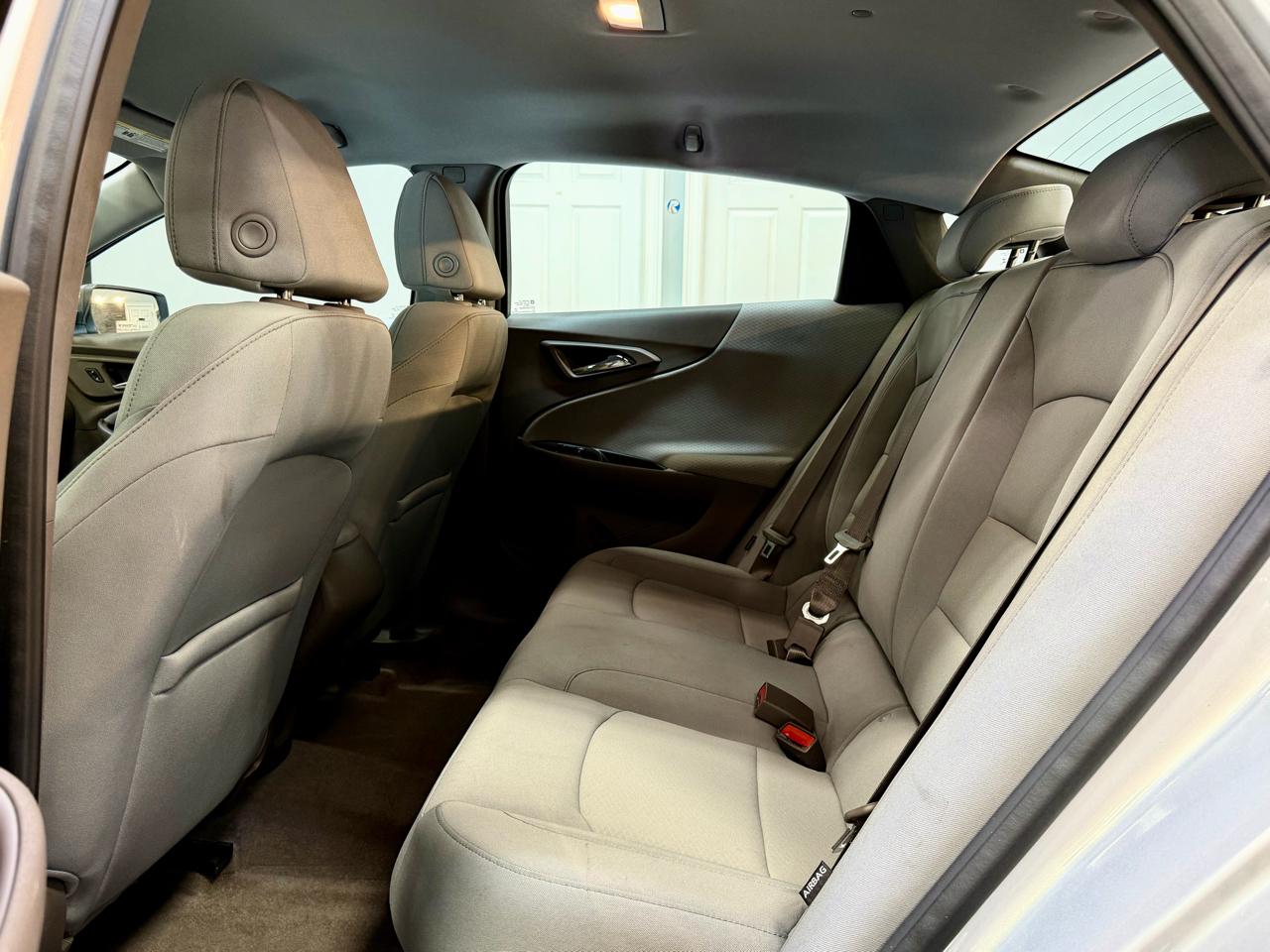 Chevrolet Malibu 4dr Sdn LS w/1FL 2020