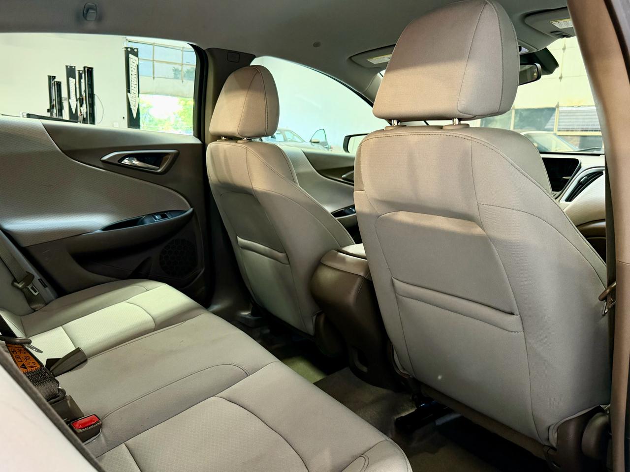 Chevrolet Malibu 4dr Sdn LS w/1FL 2020