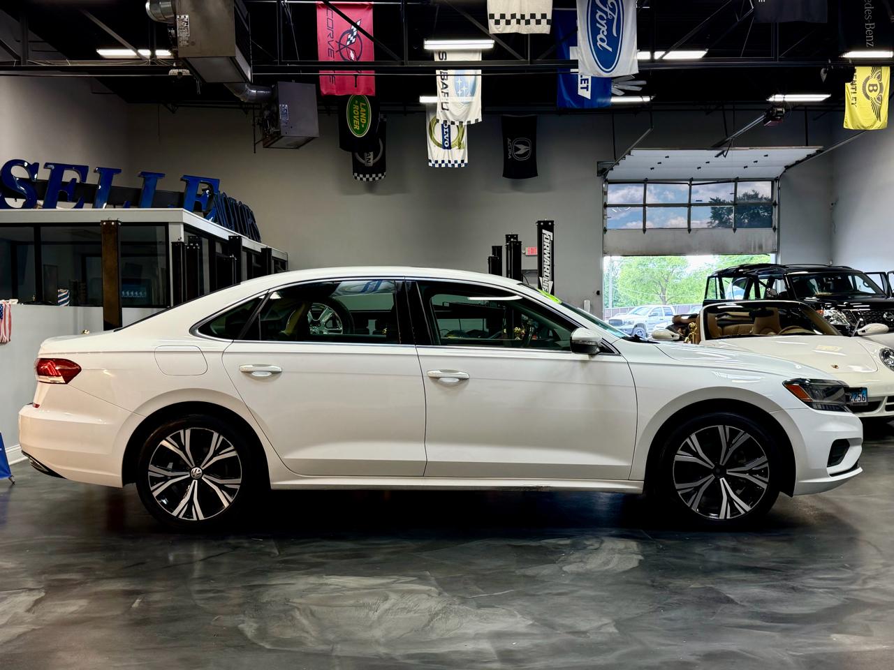 Volkswagen Passat 2.0T SE Auto 2021