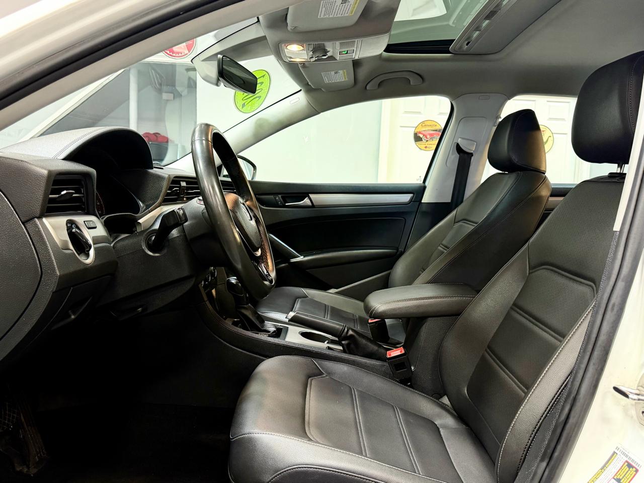 Volkswagen Passat 2.0T SE Auto 2021