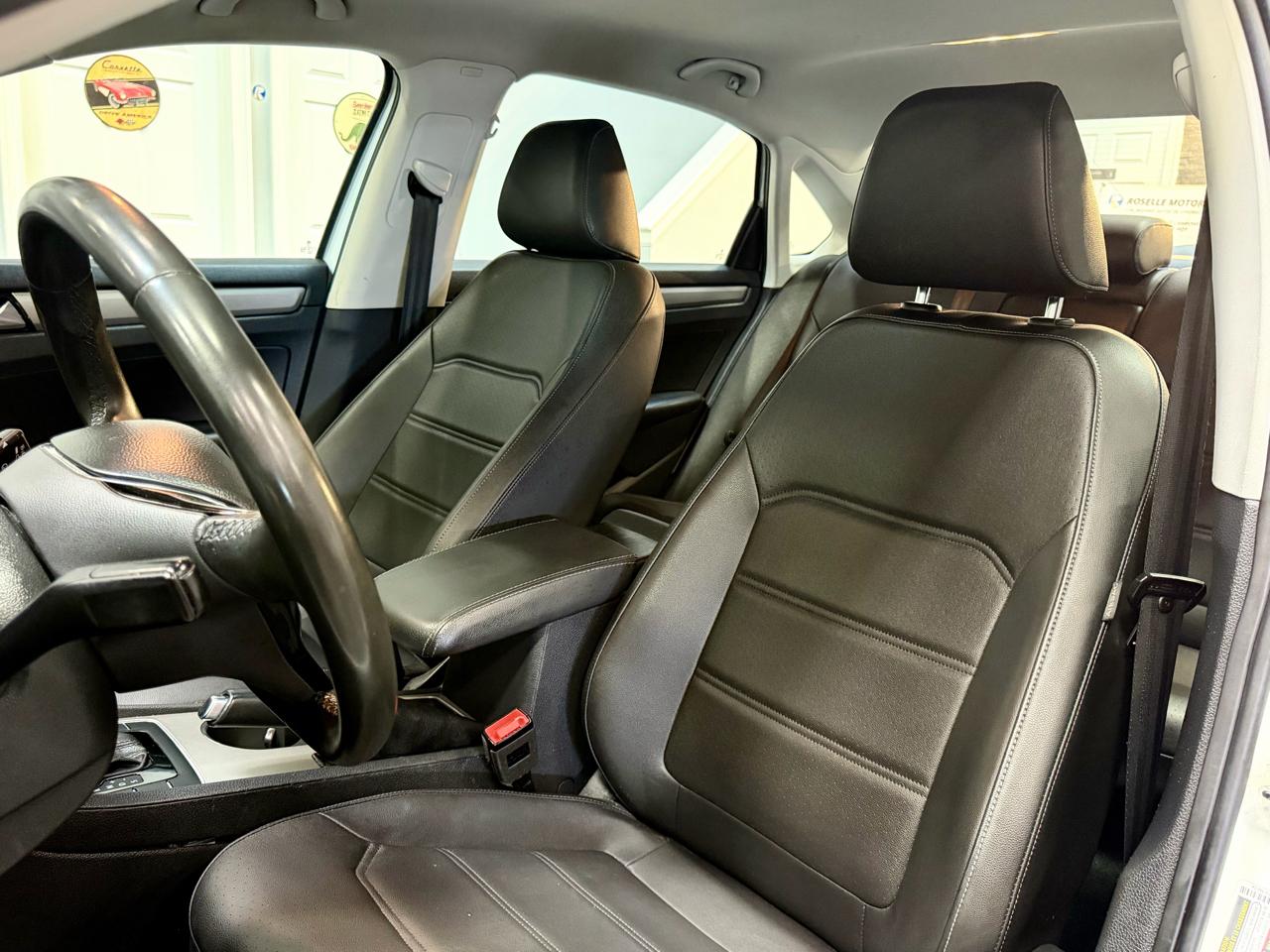 Volkswagen Passat 2.0T SE Auto 2021