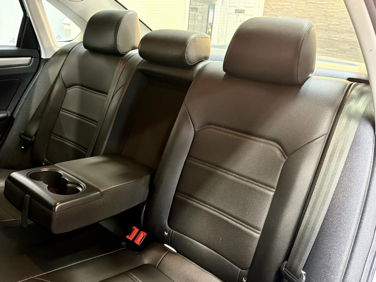 Volkswagen Passat 2.0T SE Auto 2021