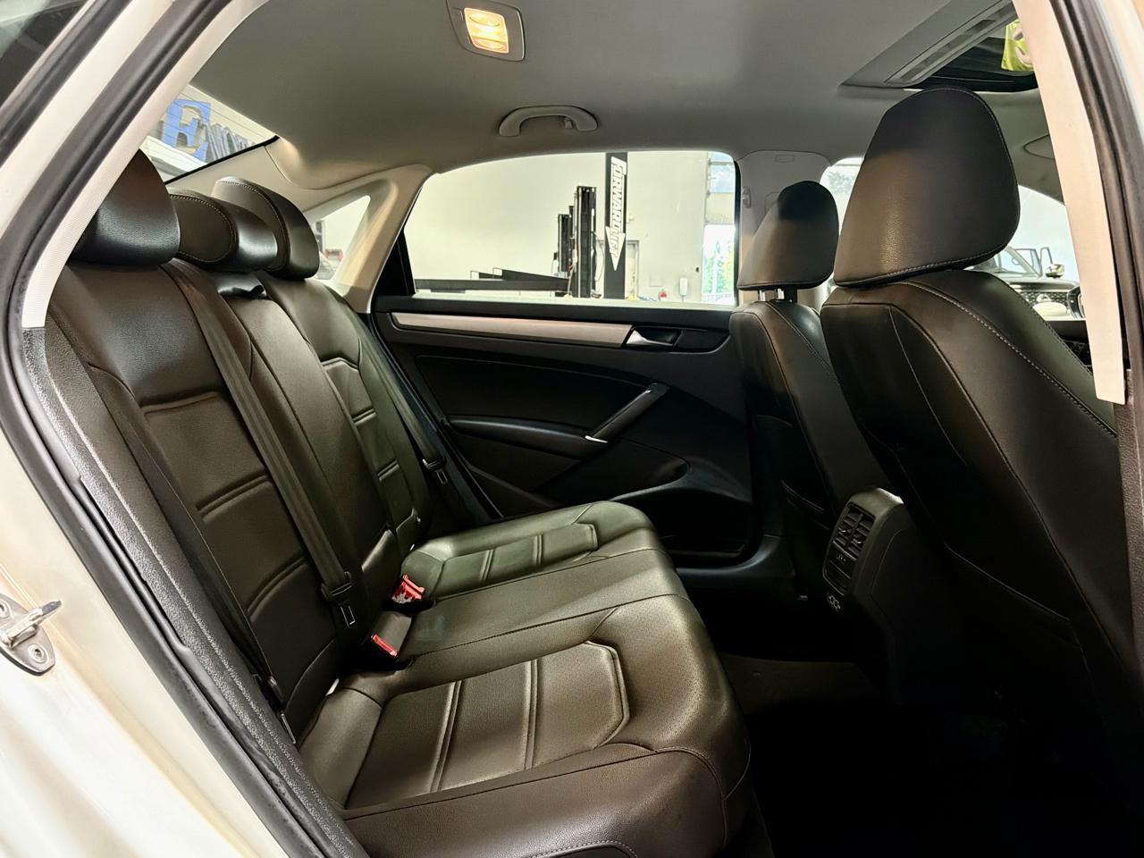 Volkswagen Passat 2.0T SE Auto 2021