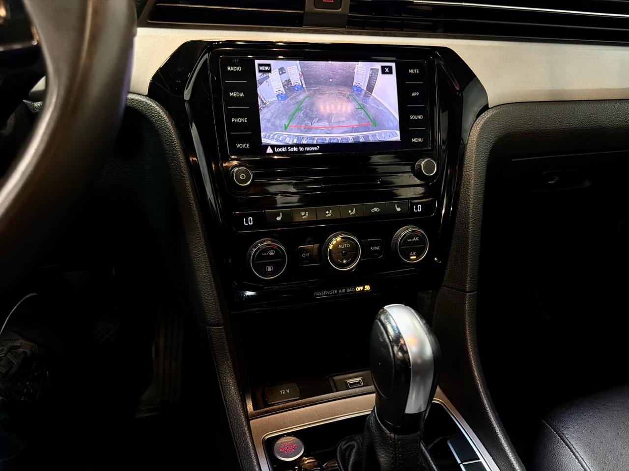 Volkswagen Passat 2.0T SE Auto 2021