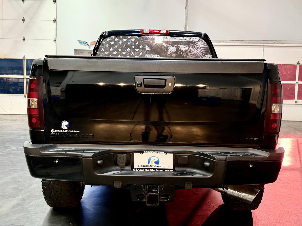 Chevrolet Silverado 2500HD 4WD Ext Cab 144.2" LTZ 2011