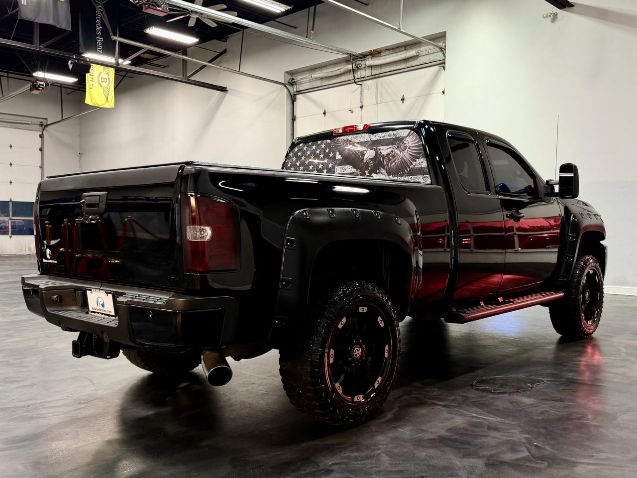 Chevrolet Silverado 2500HD 4WD Ext Cab 144.2" LTZ 2011