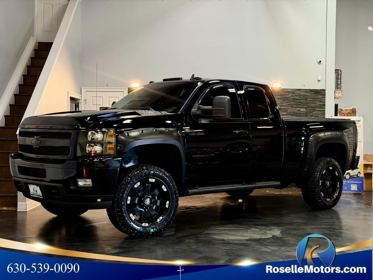 2011 Chevrolet Silverado 2500HD 4WD Ext Cab 144.2" LTZ
